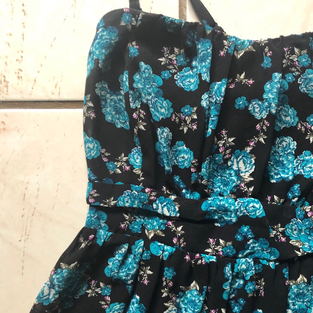 Spaghetti/Strapless Dres